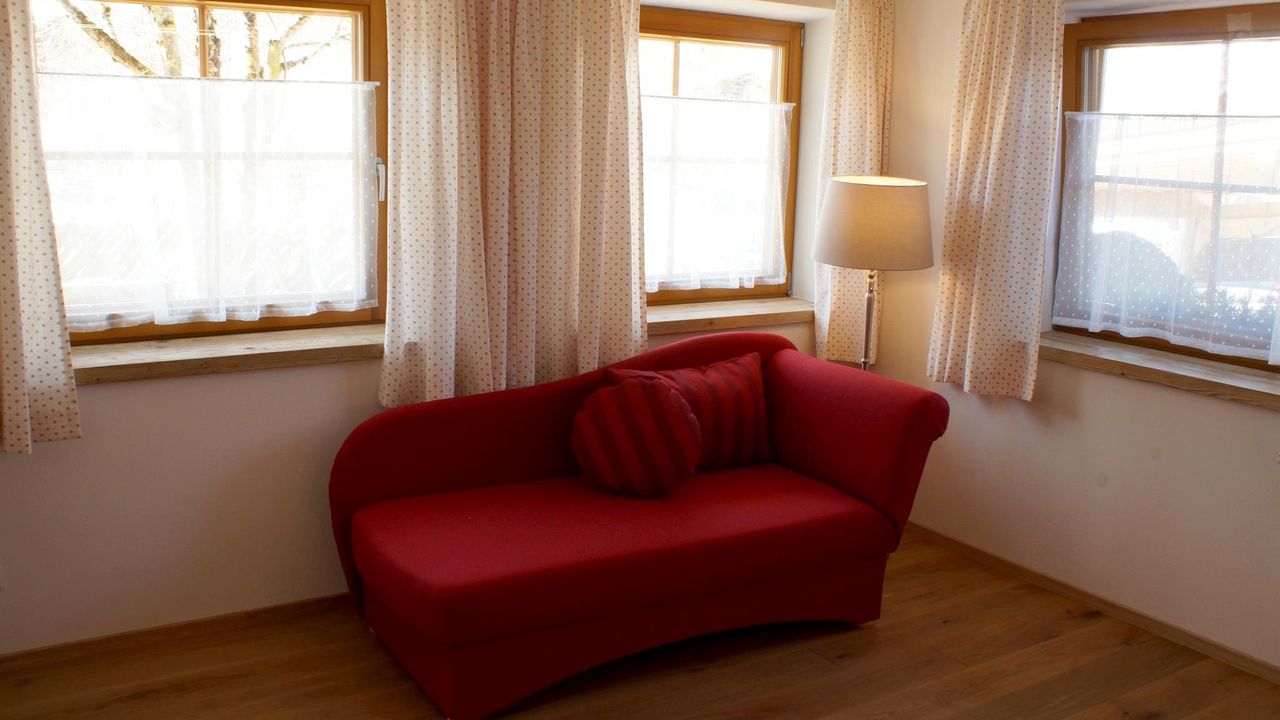 Relaxbereich im roten Zimmer Relaxbereich im roten Zimmer